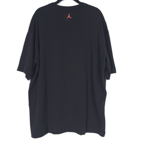 NWT Jordan Women's Short Sleeve Graphic T-Shirt MEDIUM Oversized Fit FQ1325-010 - Picture 4 of 12